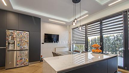 Functional single-family house with a yard in a gated complex in Kv. Dragalevtsi