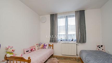 Functional single-family house with a yard in a gated complex in Kv. Dragalevtsi