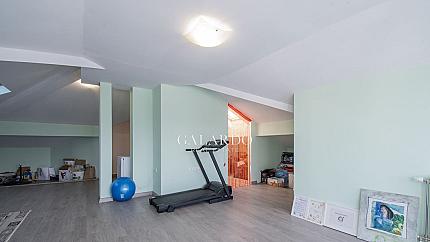Functional single-family house with a yard in a gated complex in Kv. Dragalevtsi