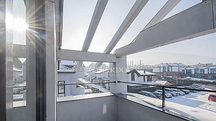 Functional single-family house with a yard in a gated complex in Kv. Dragalevtsi