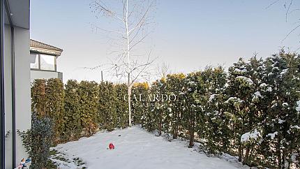 Functional single-family house with a yard in a gated complex in Kv. Dragalevtsi