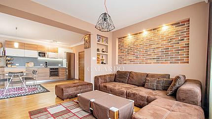Cozy three-room apartment in the district "Iztok"