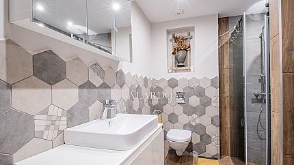 Cozy three-room apartment in the district "Iztok"