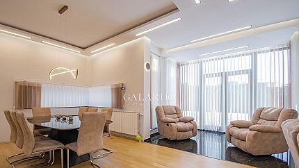 Functional single-family house with a yard in a gated complex in Kv. Dragalevtsi