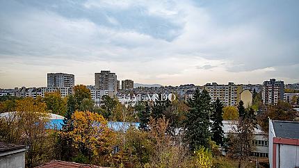 Two-bedroom apartment for rent in Izgrev district