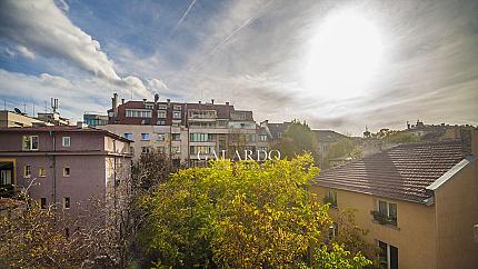 Panoramic two-level apartment near Zaimov Park, Oborishte