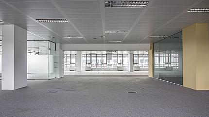 Spacious and bright office in Class A building