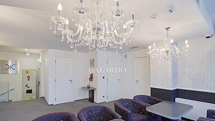 Galardo Real Estate presents -Luxury Office / Shop