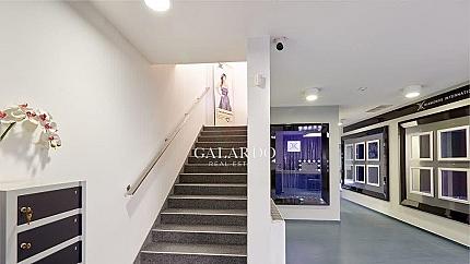 Galardo Real Estate presents -Luxury Office / Shop