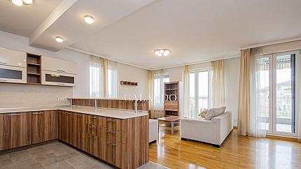 Тристаен апартамент за продажба в затворен комплекс в Малинова долина