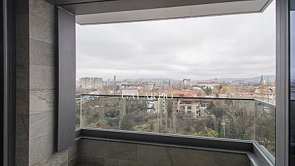 Луксозен тристаен апартамент под наем в кв. Дианабад