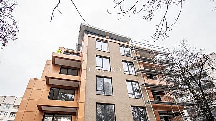 Четиристаен апартамент за продажба в кв. Гоце Делчев - жилище на входа на Южния парк