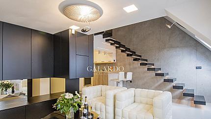 Стилен и луксозен дизайнерски двустаен мезонет под наем