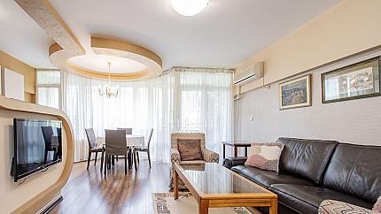 Cozy apartment near Zaivov Park