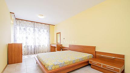 Spacious apartment in a representative building