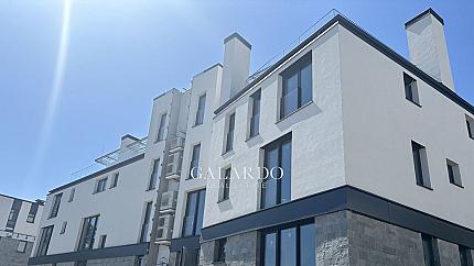 Spacious turnkey ground floor maisonette in a new boutique building