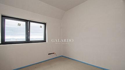 Incredible penthouse with fabulous terraces and views in a new condominium