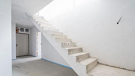 Incredible penthouse with fabulous terraces and views in a new condominium