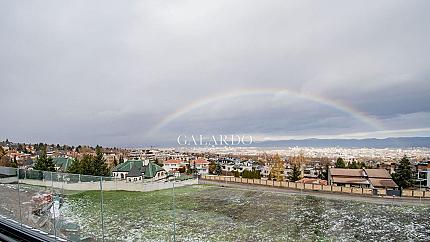 Incredible penthouse with fabulous terraces and views in a new condominium