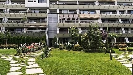 Стилен апартамент с прекрасна гледка към Витоша в комплекс Силвър Сити, кв.Кръстова вада