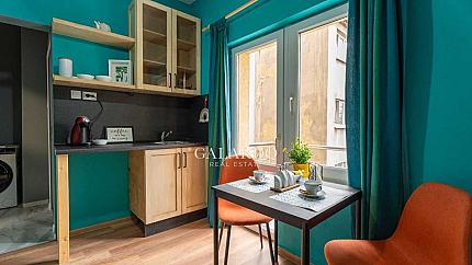 Luxurious and spacious three-room apartment for rent opposite the park of the NDK