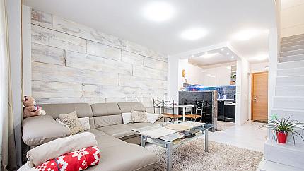 One-bedroom apartment on two levels