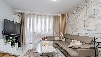 One-bedroom apartment on two levels