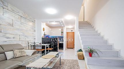 One-bedroom apartment on two levels