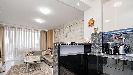 One-bedroom apartment on two levels