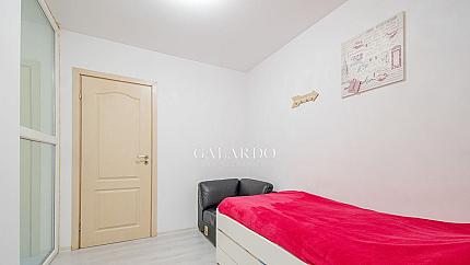 One-bedroom apartment on two levels