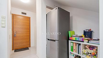 One-bedroom apartment on two levels