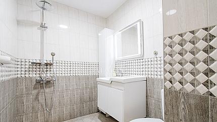 One-bedroom apartment on two levels