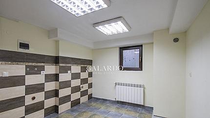 Просторна къща под наем в кв. Яворов