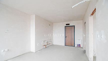 Двустаен апартамент в Capital Residence