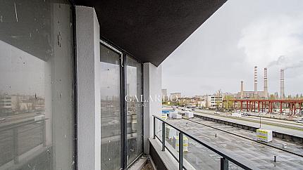 Двустаен апартамент в Capital Residence