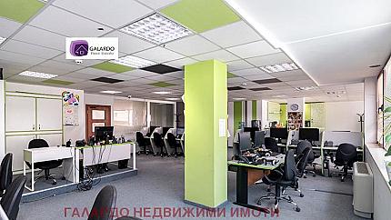 Офис в Бизнес сграда до парка Заимов