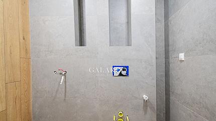 Beautiful 3-bedroom apartment in a gated complex
