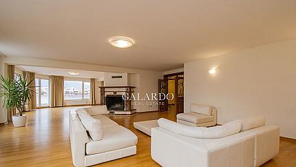 Spacious apartment with a beautiful view of Vitosha Mountain