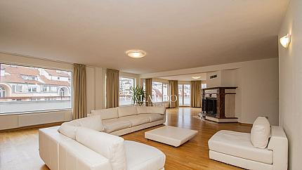 Spacious apartment with a beautiful view of Vitosha Mountain