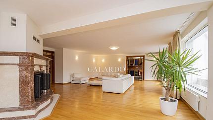 Spacious apartment with a beautiful view of Vitosha Mountain