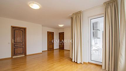 Spacious apartment with a beautiful view of Vitosha Mountain