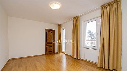 Spacious apartment with a beautiful view of Vitosha Mountain