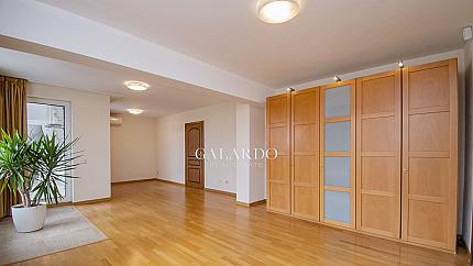 Spacious apartment with a beautiful view of Vitosha Mountain
