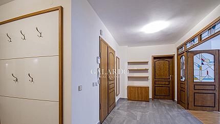 Spacious apartment with a beautiful view of Vitosha Mountain