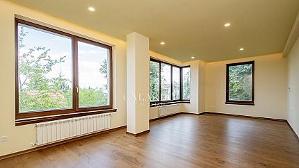 Spacious modern detached house in the district Boyana