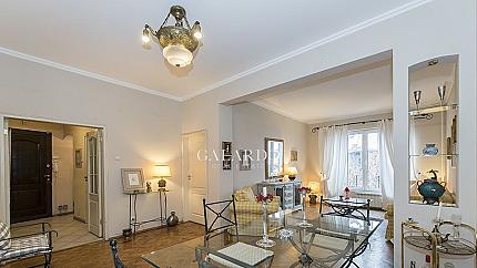 Обзаведен тристаен апартамент в ТОП център на бул. Патриарх Евтимий