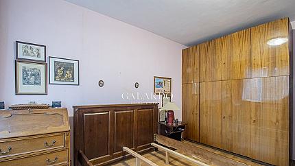 Тристаен апартамент в кв.Разсадника