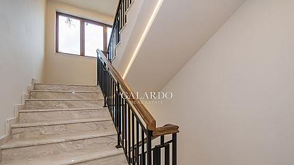 Designer two-bedroom apartment for rent in a gated complex in Krastova vada