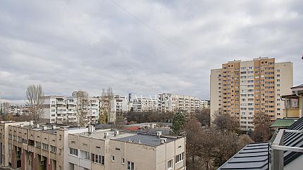 Нов панорамен апартамент с три спални и голяма тераса в кв.Стрелбище
