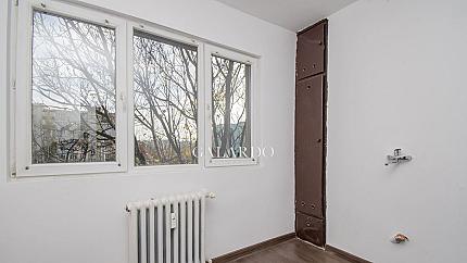 Южен реновиран апартамент с една спалня до метростанция, кв.Хаджи Димитър